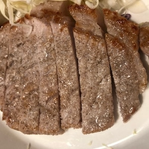 脂身までおいしい豚ステーキの焼き方